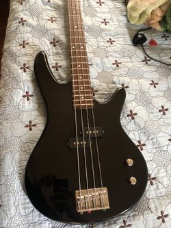 Ibanez bass 4 string