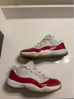 Jordan Cherry 11 low size 8