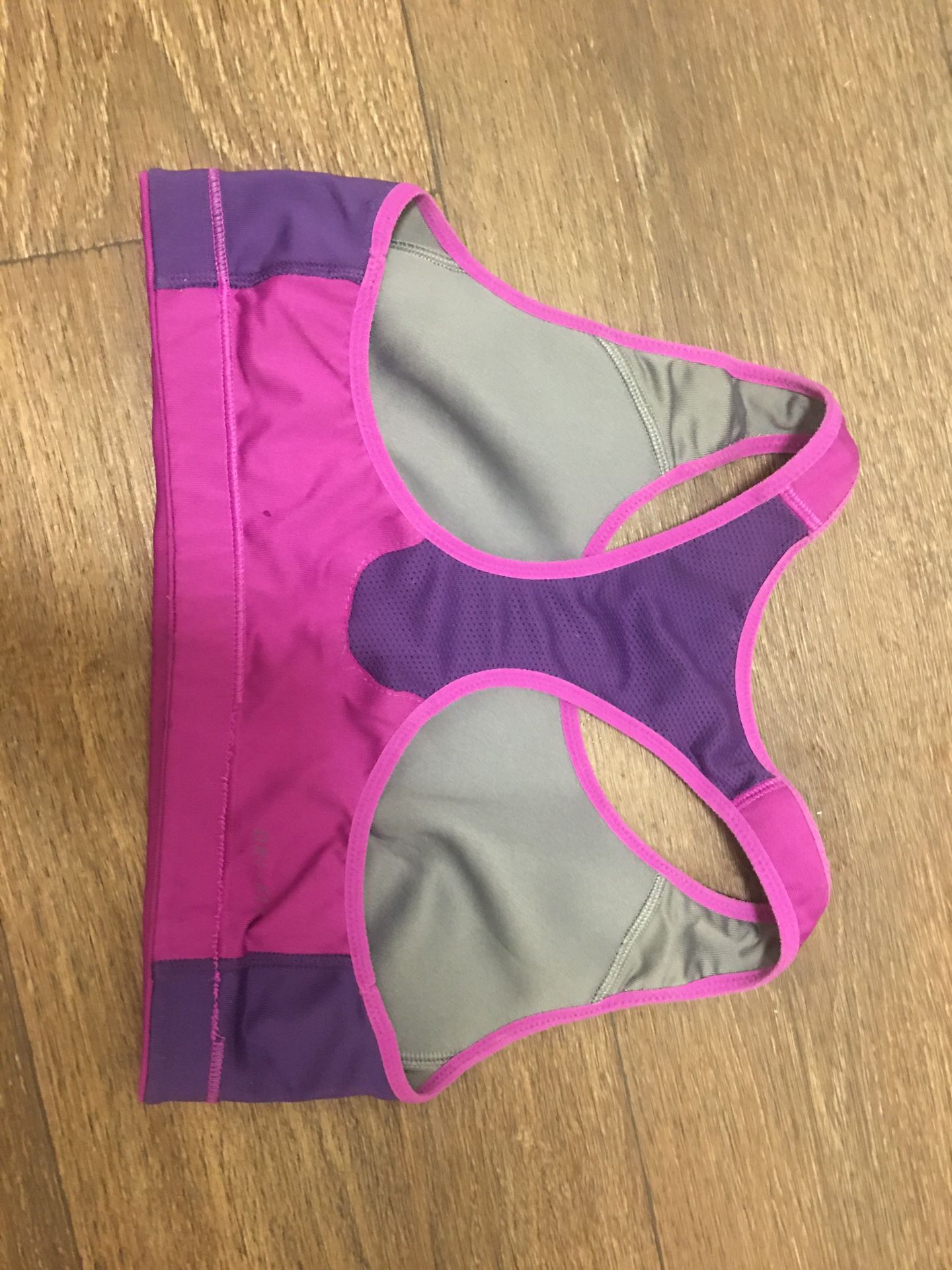 Nike sport bra (s)