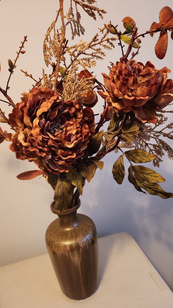 Flower arrangement Vase