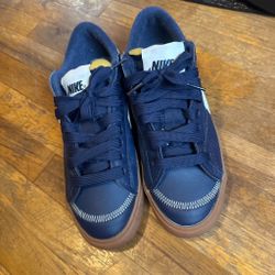 Nike blazer low blue size 10