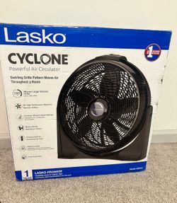 Lasko Floor Cyclone Fan  NEW - Open Box
