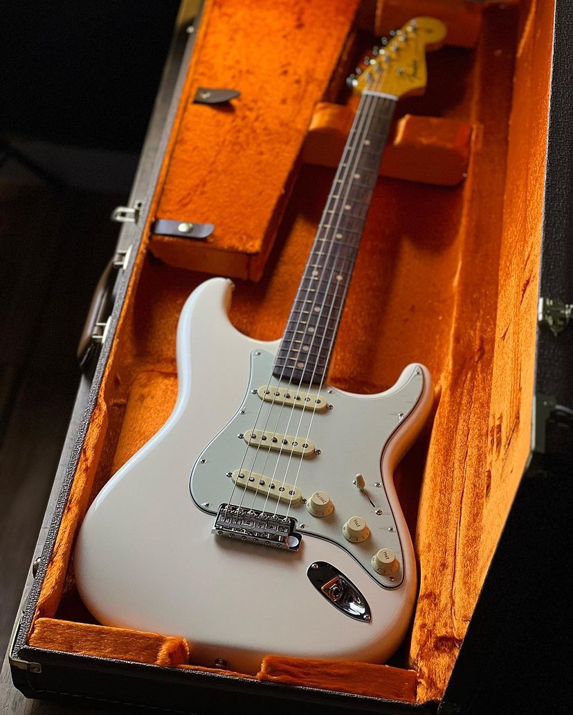 Electric Guitar Fender American Vintage II 1961 Stratocaster