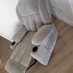 Recliner Seat
