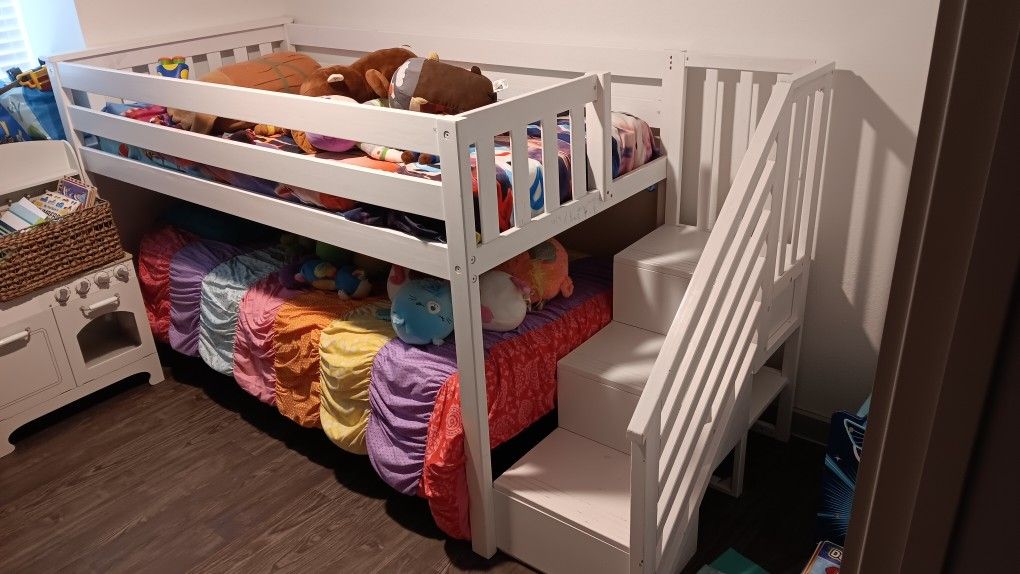 Bunk Bed 