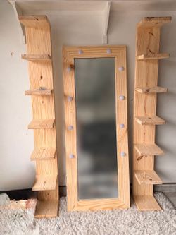 Full Body Mirror w/ 2 Stand Up Shelves