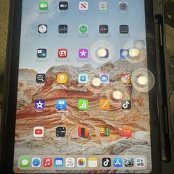 iPad 10th Gen 64Gb With Tiktok Installed 