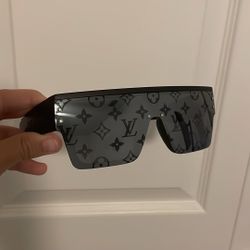 *BRAND NEW* LV (Louis Vuitton) Sunglasses