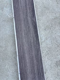 Vinyl plank