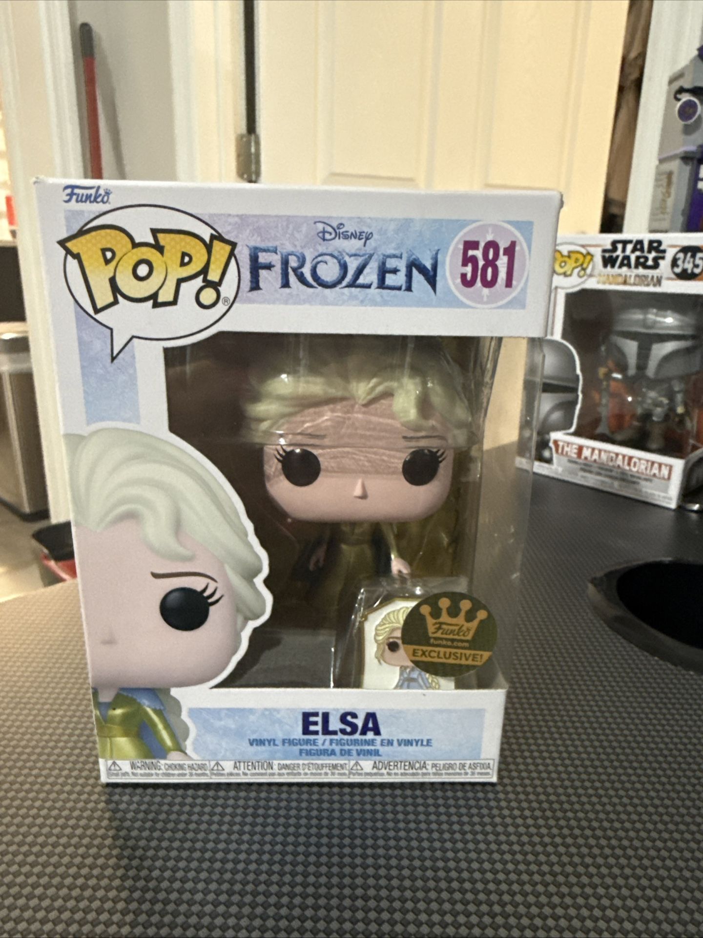 Exclusive Elsa Funko #581