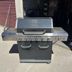 6 Burner Grill Comes With Cover 