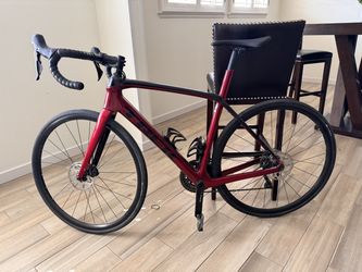 Trek Domane SL5 Carbon Fiber Like New 54"