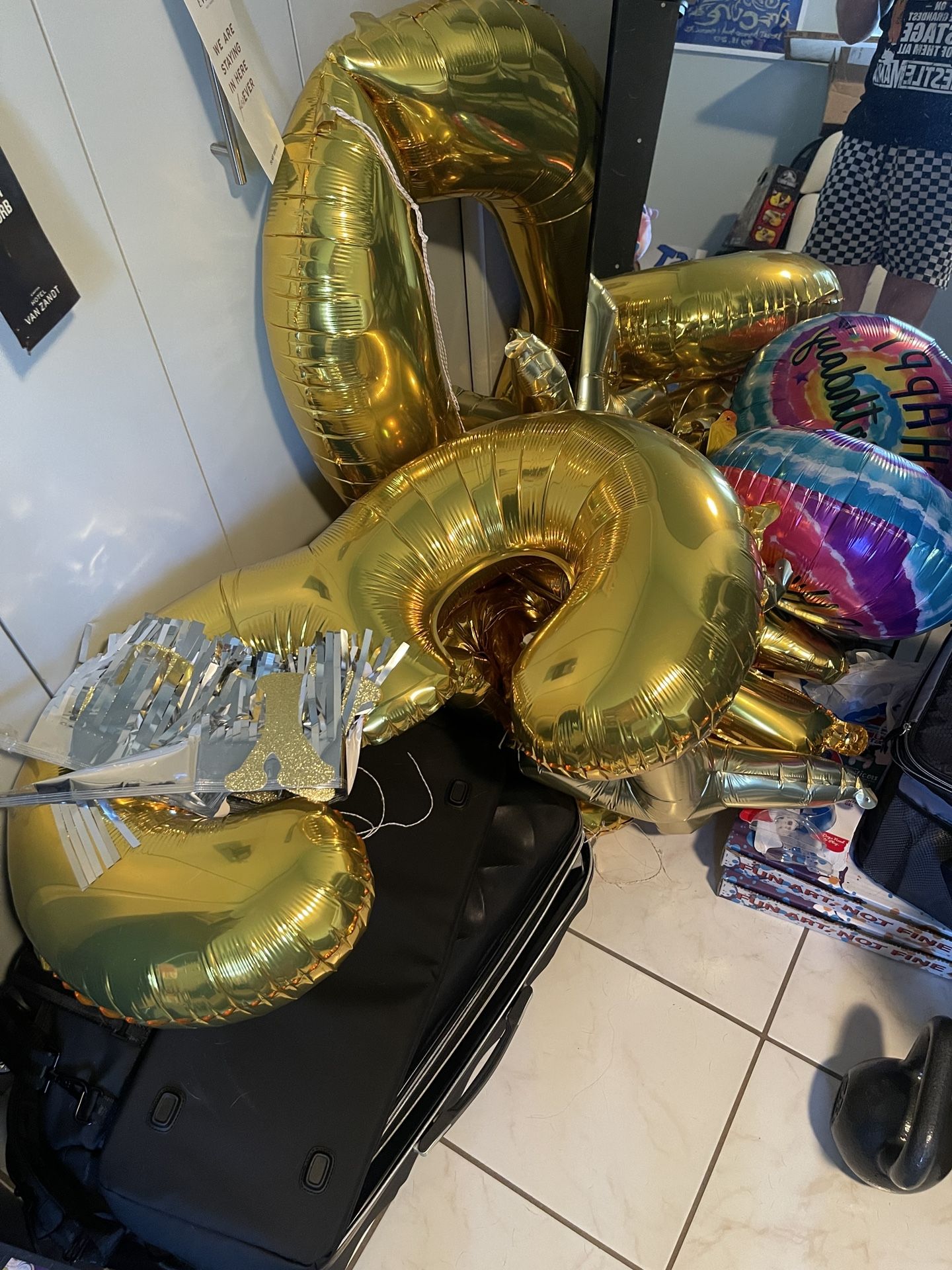 FREE Birthday Ballons And Banners