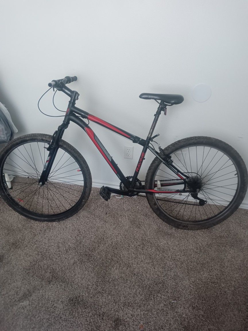 Huffy Ravine Mountain Bike (27.5 inch)