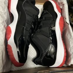 Jordan 11 Breds 