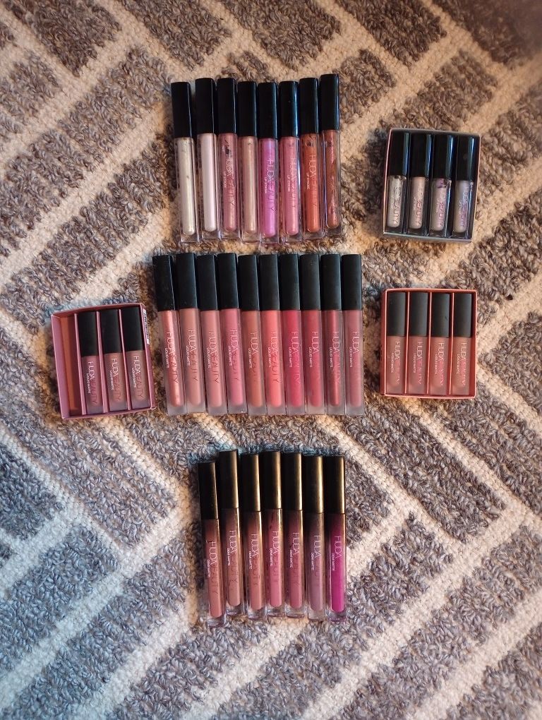 HUDA Beauty Lipstick Lot