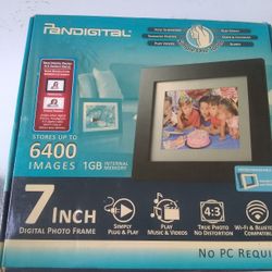 Pandigital 7 Inch Digital Picture Display