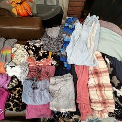 Women’s Clothes Bundle Size XL