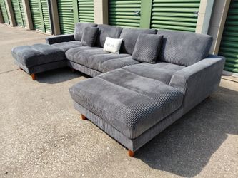 Couch/Lounge (free delivery)