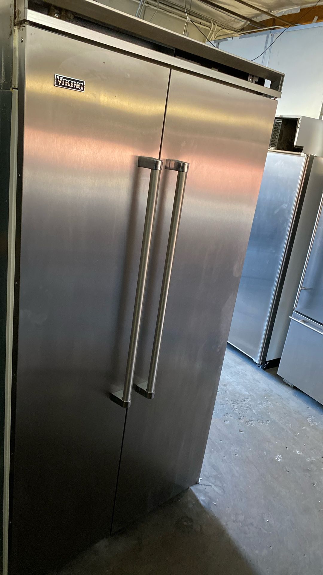 42” VIKING SIDE BY SIDE BUILT IN