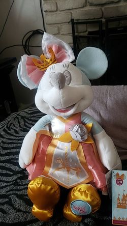 Minnie Main Attraction Plush