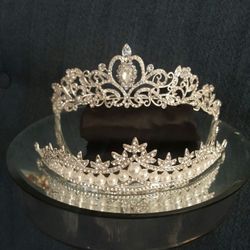 Beautiful New Wedding Tiaras  30 Each