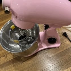 Cooklee Mixer With Attachments 