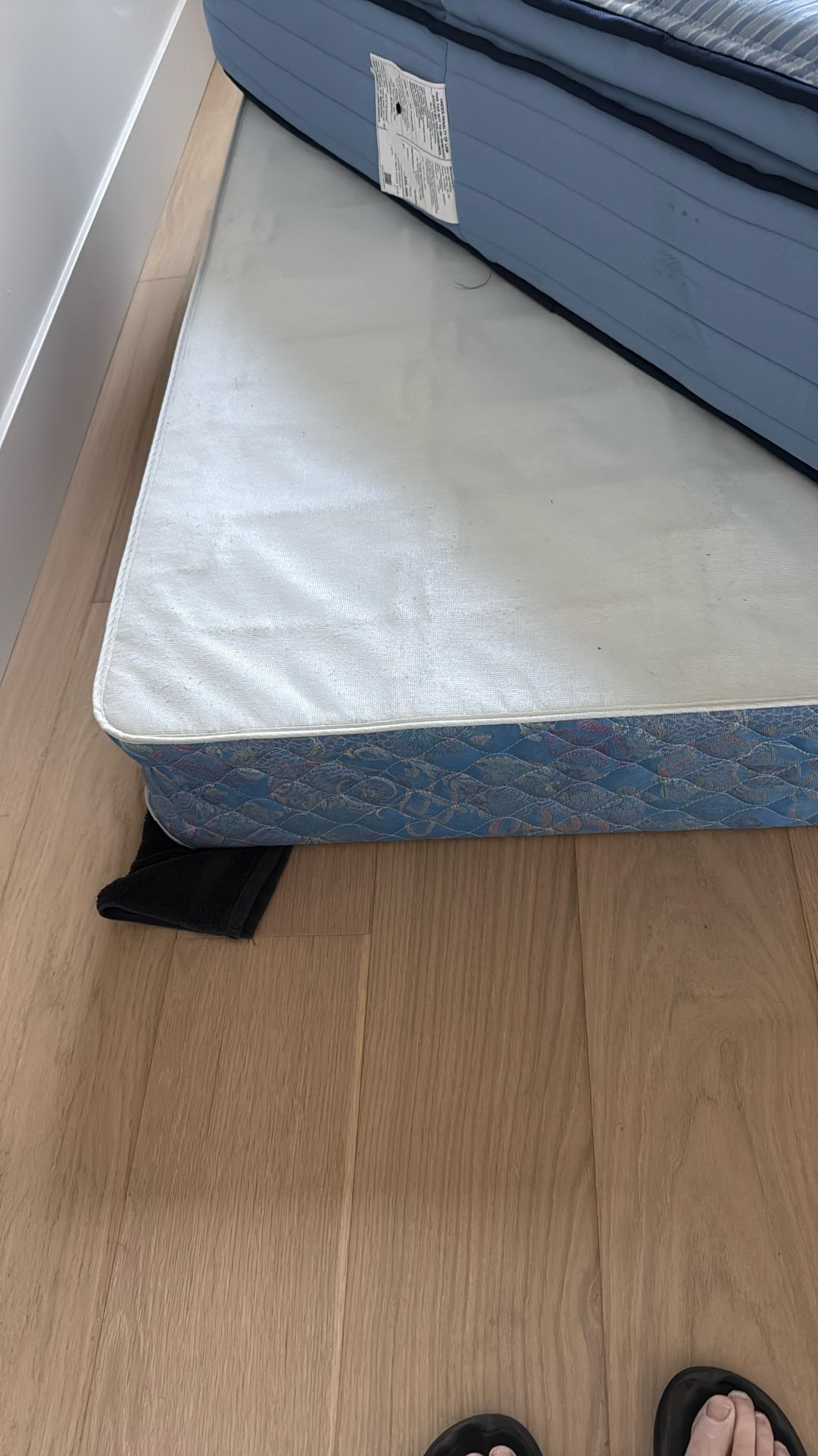 queen size box spring