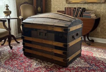 Antique Dome Top Steamer Trunk - Vintage Treasure Chest 35x22x29in