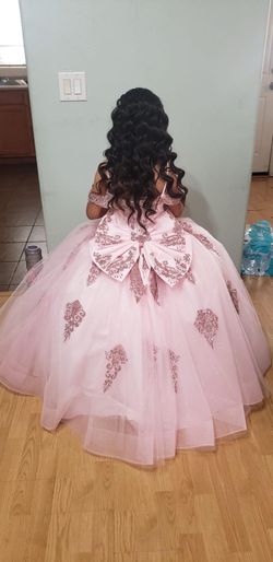 Vestido de niña  talla 5 a 6 años
