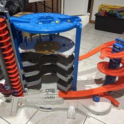 Hot Wheels Cars Garage