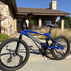 Haro TR 2.3 BMX bike