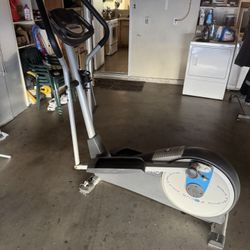 focus adjustable stride elliptical