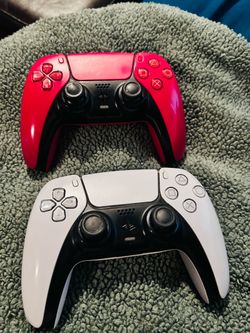 Sony PS5 controllers hardly used