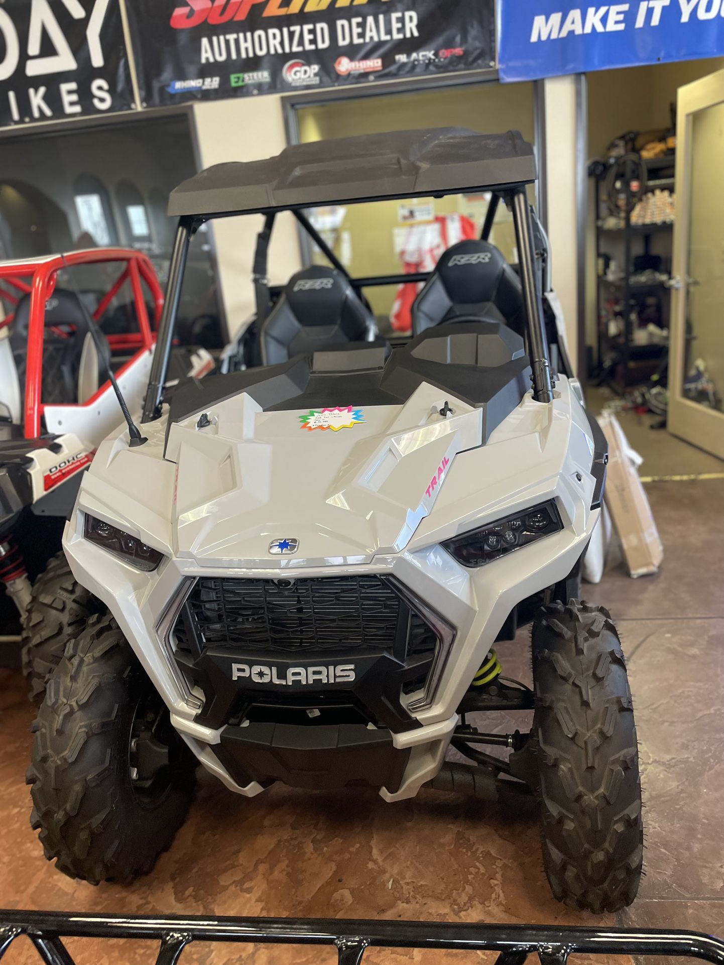 2024 Polaris RZR Trail Ultimate