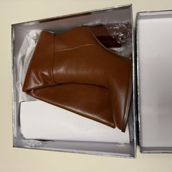 Woman’s Brown Boots