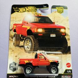 Hot Wheels Car Culture HW Off-road 1987 Toyota Pickup Truck 