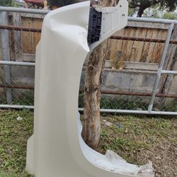 Right Fender Yukon 2015