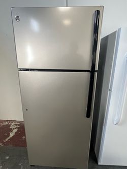 Refrigerator GE 28”