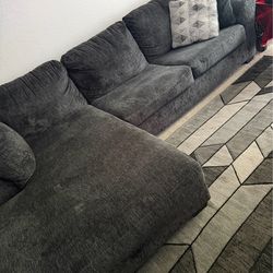 Sofa w/rug