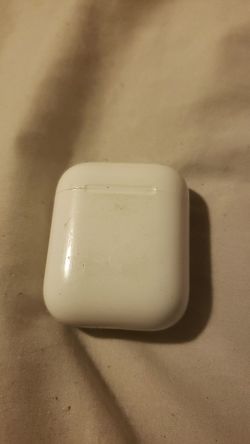 Airpod (CHARGING CASE)
