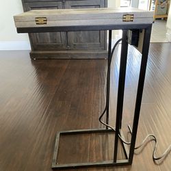 End Table W/plugs