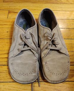 Women's 10.5 Keen Leather Shoes 