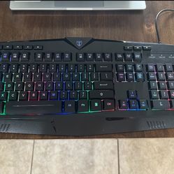 Gaming Keyboard Wired New In Its Box 
