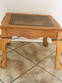 Small end table / coffee table