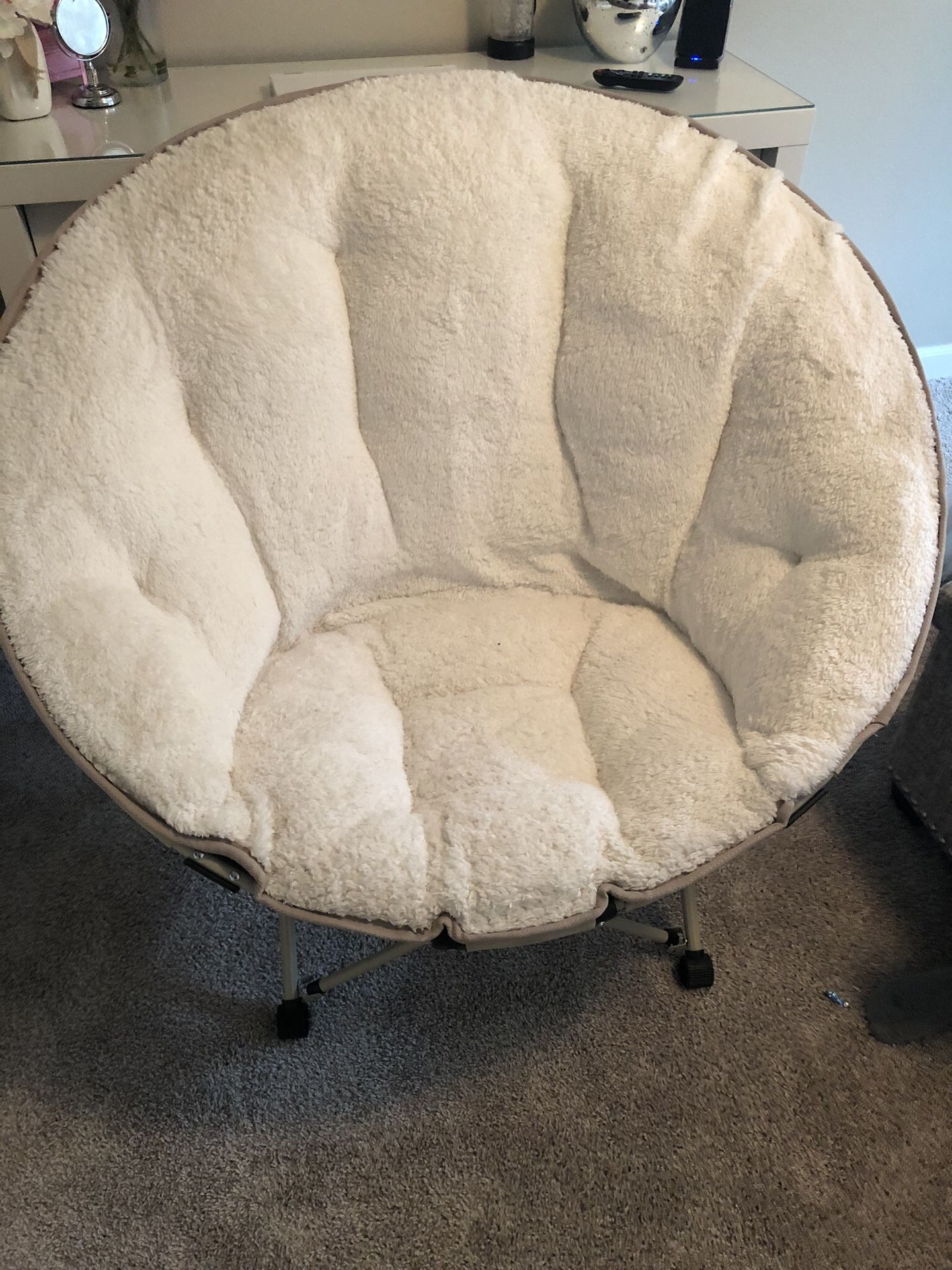 White saucer chair
