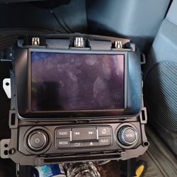 Indash  Screen Yukon