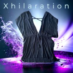 Xhilaration l Black w/ Gold accented thread l Top, Tunic l Criss-Cross back l XL