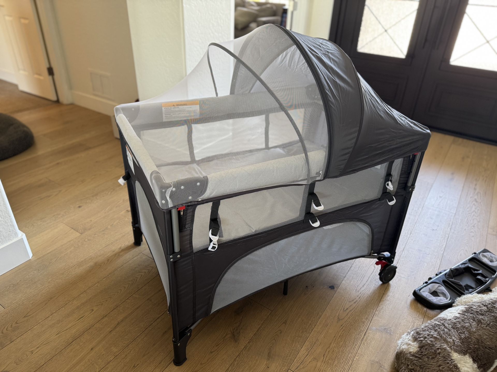 Baby Portable Crib/changing Table