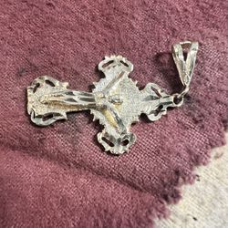 14kt cross Pendant 